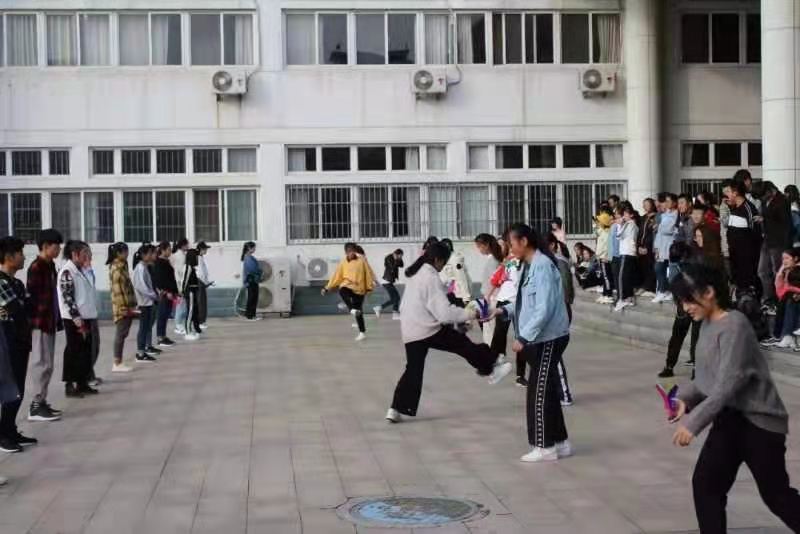 说明: C:\Users\Tao\AppData\Local\Temp\WeChat Files\48076c18fc5f78a2a31fae43c47215e.jpg